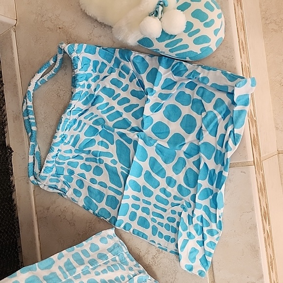 ๐ฉต VICTORIA'S SECRET Flannel Light Blue ANIMAL Pajama Set ๐ฉต - Picture 5 of 13
